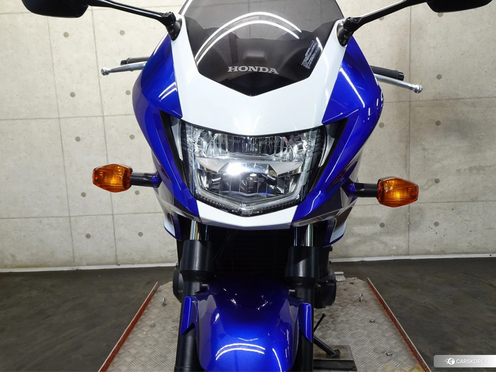 Проданный Honda CB400SF BOLDOR ABS id 4374337 из Японии, фото 19