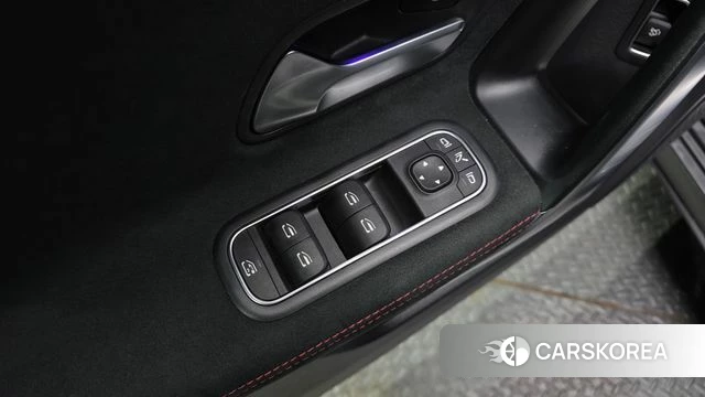 Mercedes-Benz A-Class W177 id 4268035 из Кореи 19