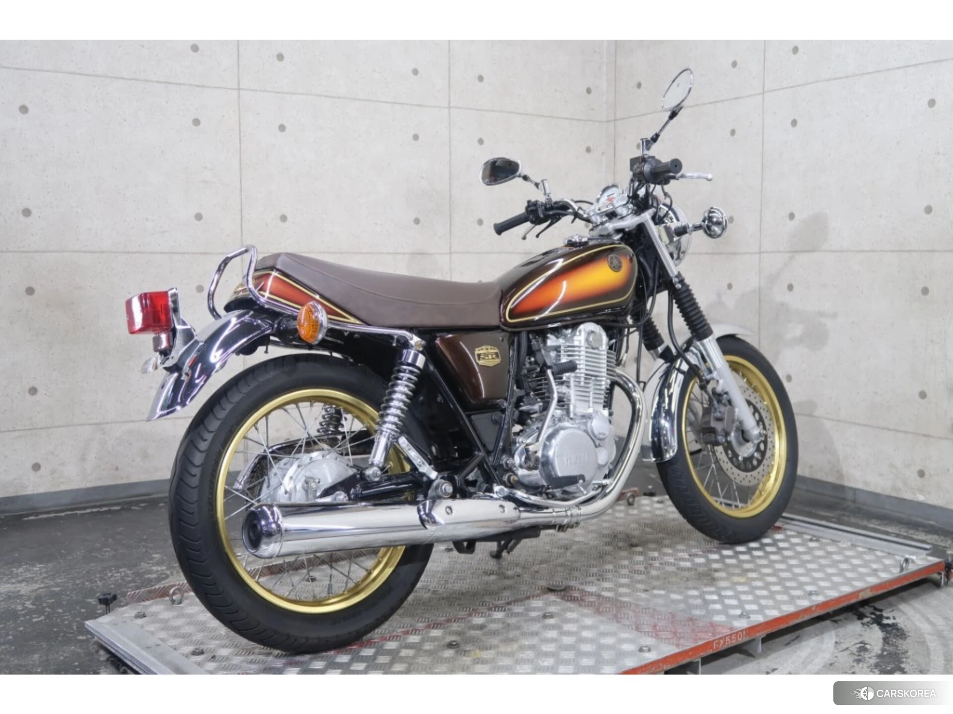 Yamaha SR 400 id 4374373 из Японии 19