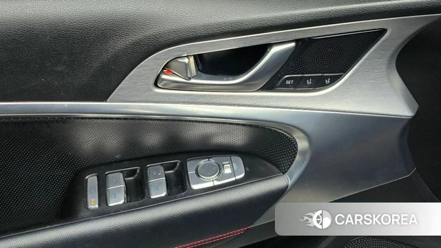 Genesis G70 id 4647926 из Кореи 19