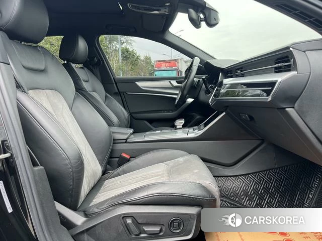 Audi A6L id 4399674 из Китая 19