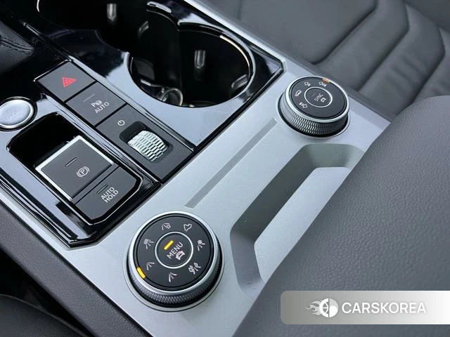 Volkswagen Touareg id 4297802 из Китая 19