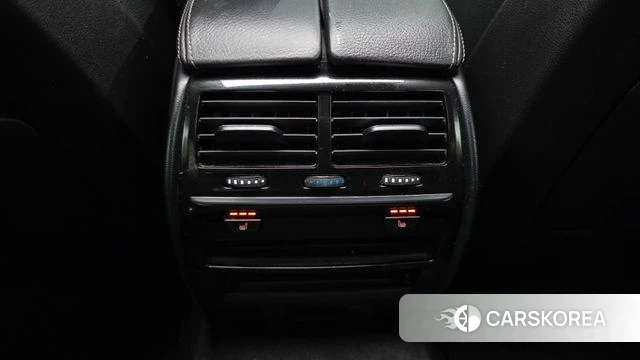 BMW 5 Series (G30) id 4390175 из Кореи 19