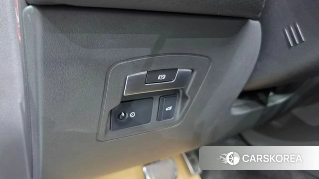 Land Rover Range Rover Velar id 4677947 из Кореи 19