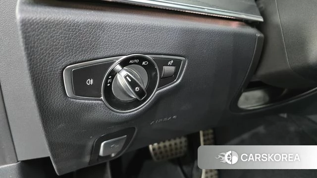 Mercedes-Benz E-Class W213 id 4775228 из Кореи 19