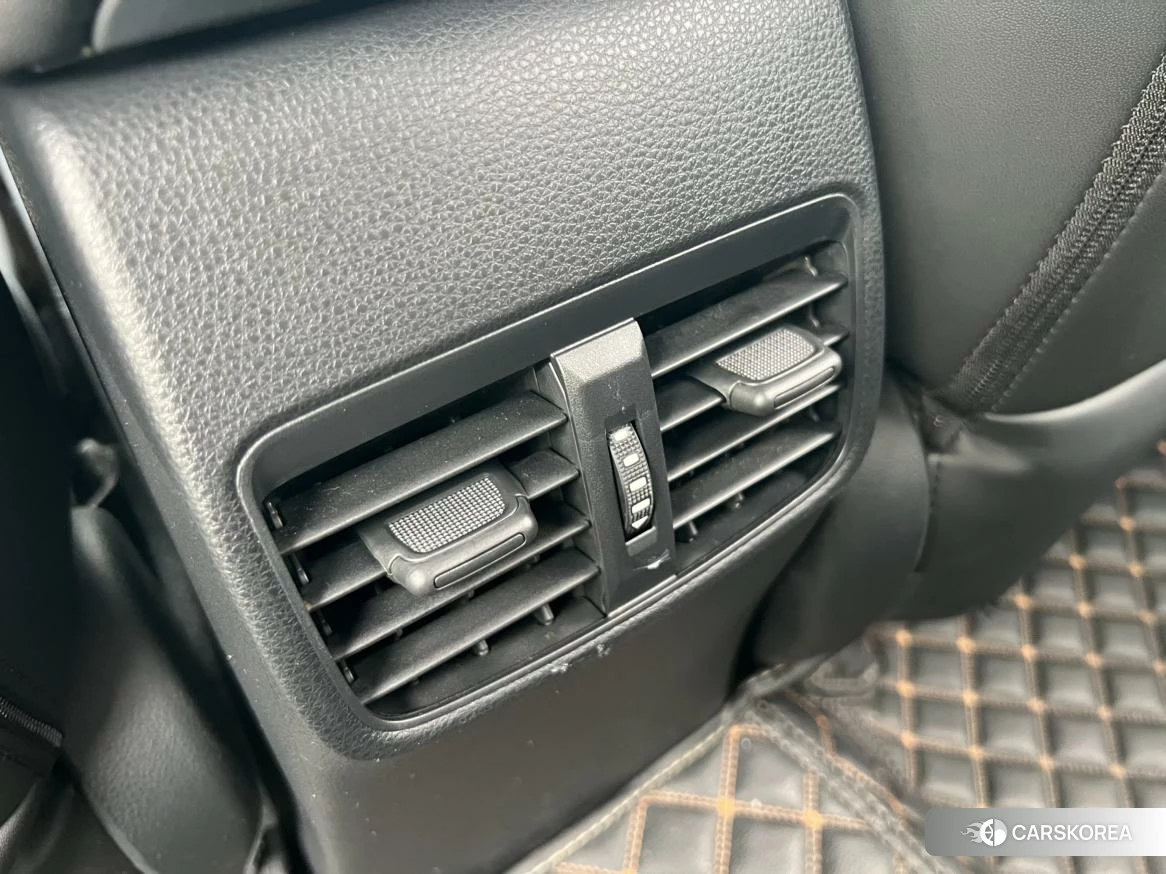 Toyota Corolla id 4485484 из Китая 19