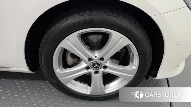 Mercedes-Benz E-Class W213 id 4552097 из Кореи 19