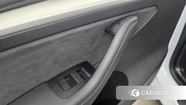 Tesla Model Y id 4474768 из Кореи 19