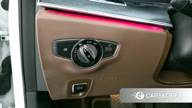 Mercedes-Benz E-Class W213 id 4317884 из Кореи 19