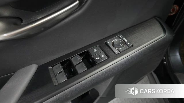 Lexus UX250h id 4698097 из Кореи 19