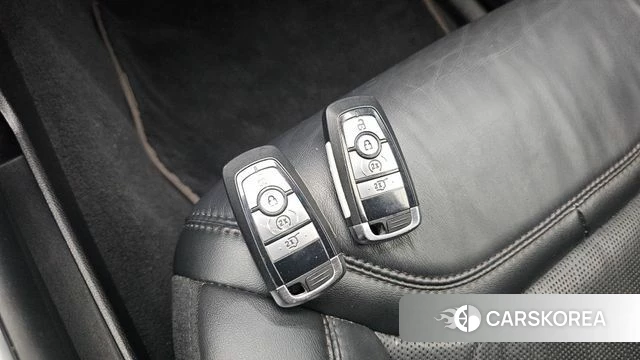 Ford Explorer 6th Generation id 4572238 из Кореи 19