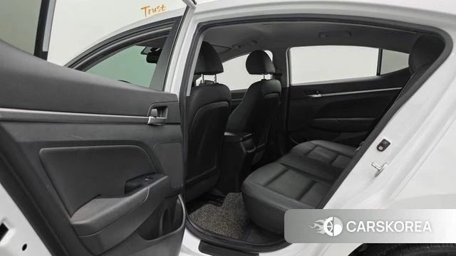 Hyundai The New Avante AD id 4551557 из Кореи 19