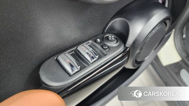 Mini Cooper S Convertible id 4636972 из Кореи 19