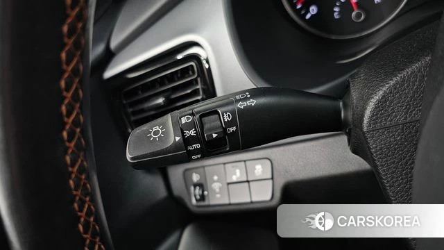 Kia Stonic id 4850139 из Кореи 19