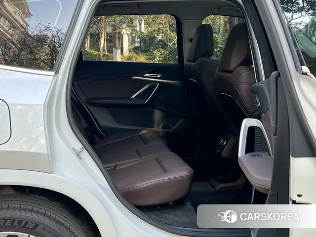 BMW X1 id 4333860 из Китая 19