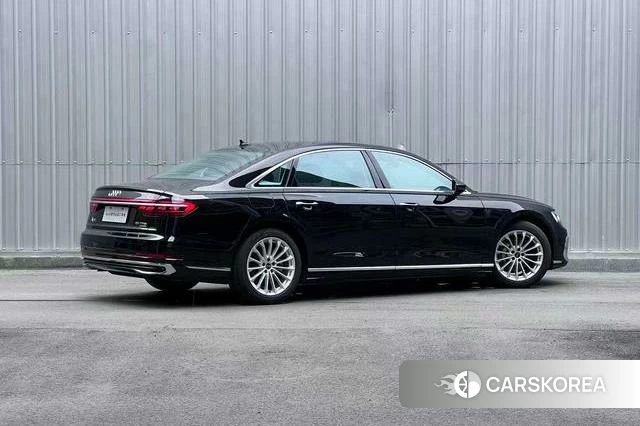 Audi A8 id 4392405 из Китая 19