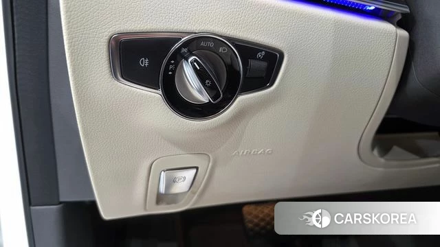 Mercedes-Benz E-Class W213 id 4871218 из Кореи 19
