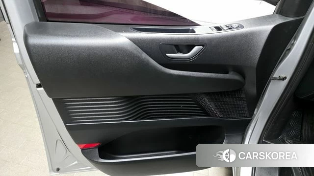 Hyundai Staria id 4224187 из Кореи 20