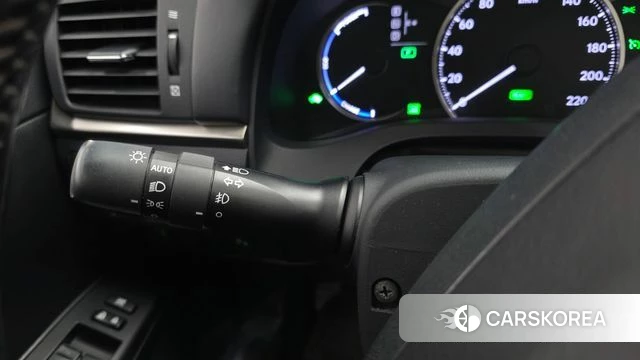 Lexus CT200h id 4371899 из Кореи 20