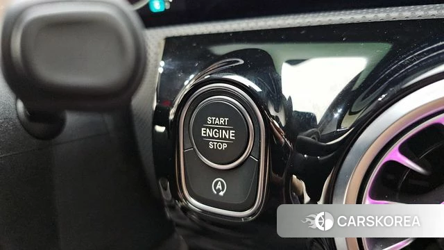 Mercedes-Benz A-Class W177 id 4248577 из Кореи 20