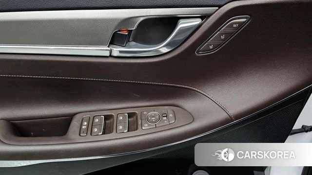 Hyundai The New Grandeur IG Hybrid id 4292976 из Кореи 20