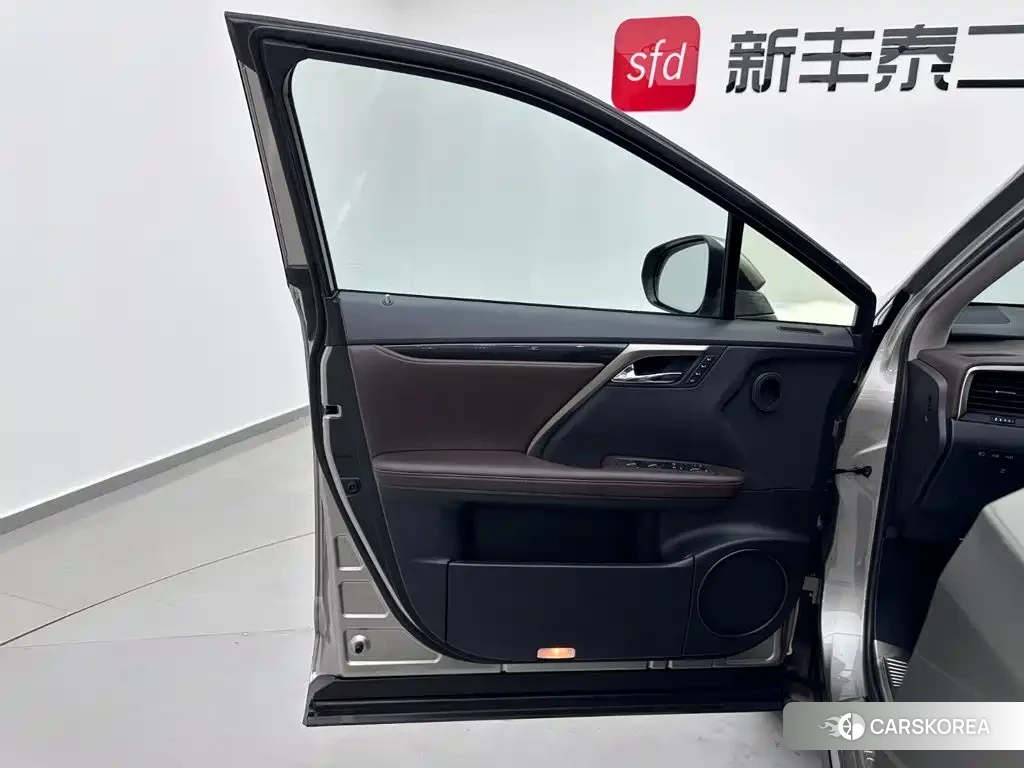 Lexus RX id 4601094 из Китая 20