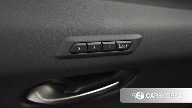 Lexus UX250h id 4698097 из Кореи 20