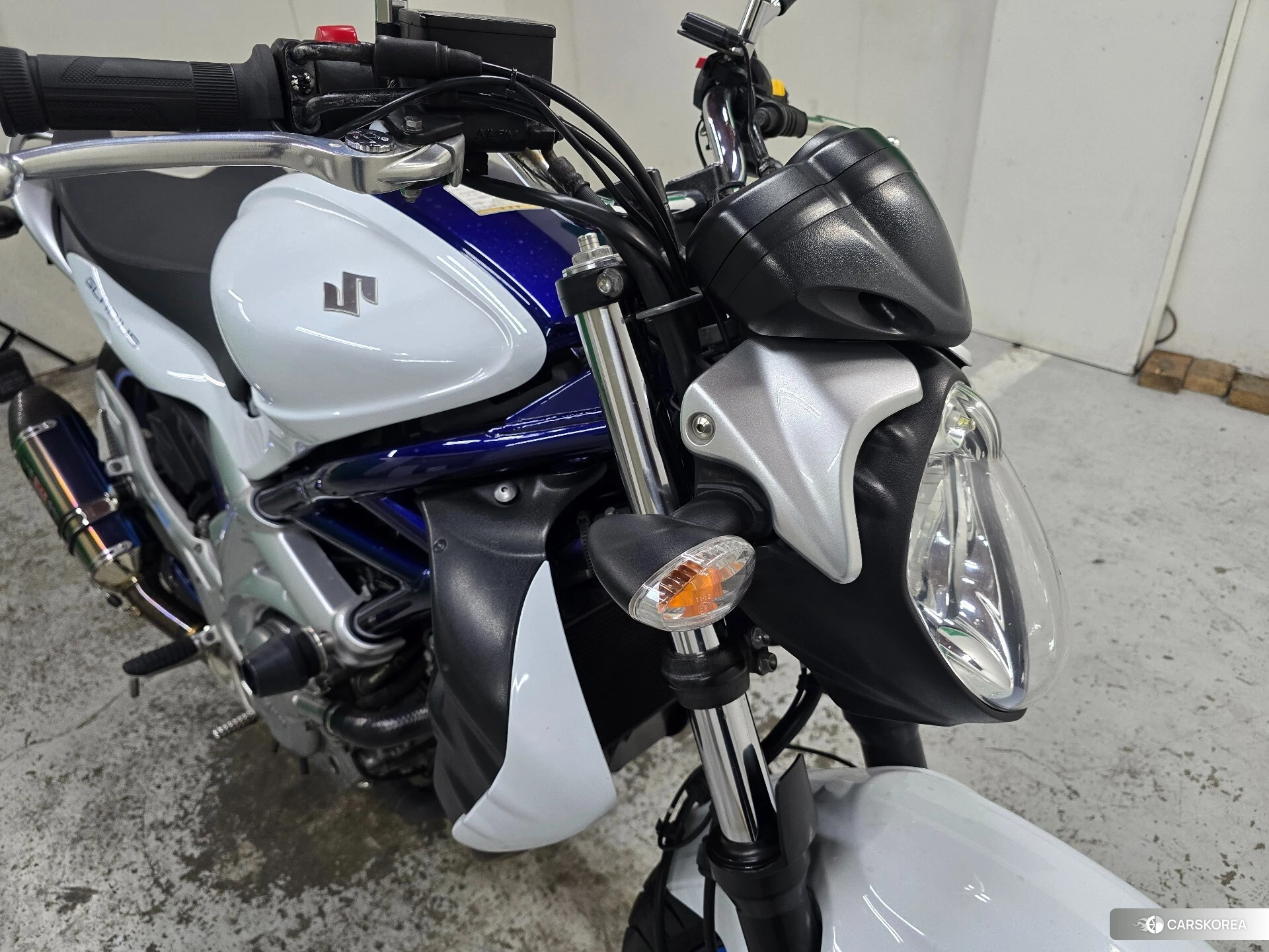 Suzuki GLADIUS 400 ABS id 4192832 из Японии 20