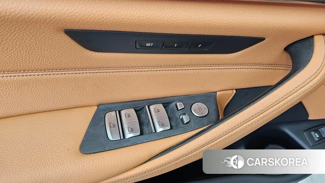 BMW 5 Series (G30) id 4604007 из Кореи 20