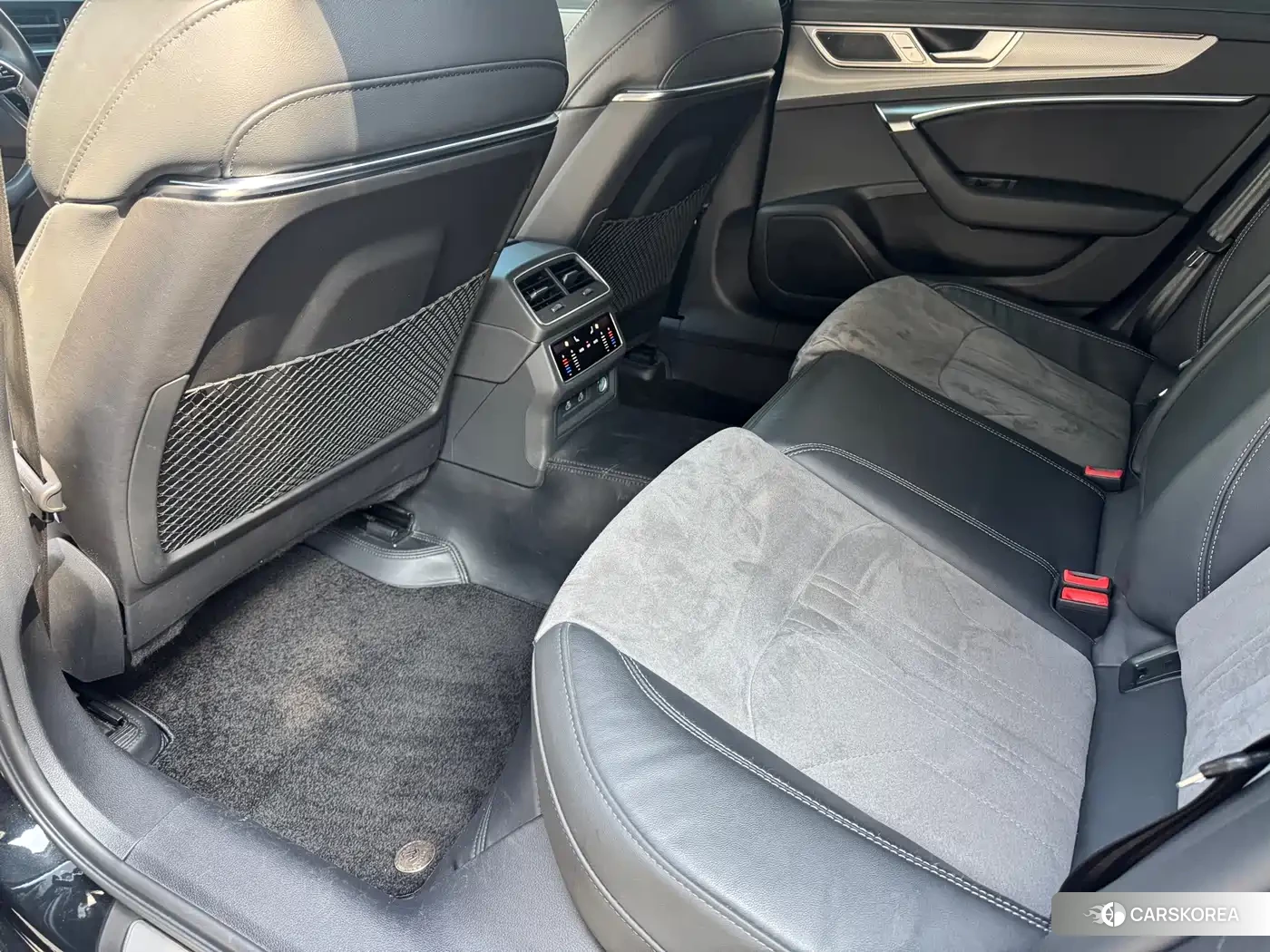 Audi A6L id 4576373 из Китая 20