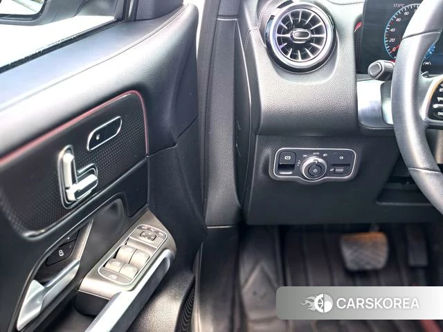 Mercedes-Benz EQB id 4298177 из Китая 20