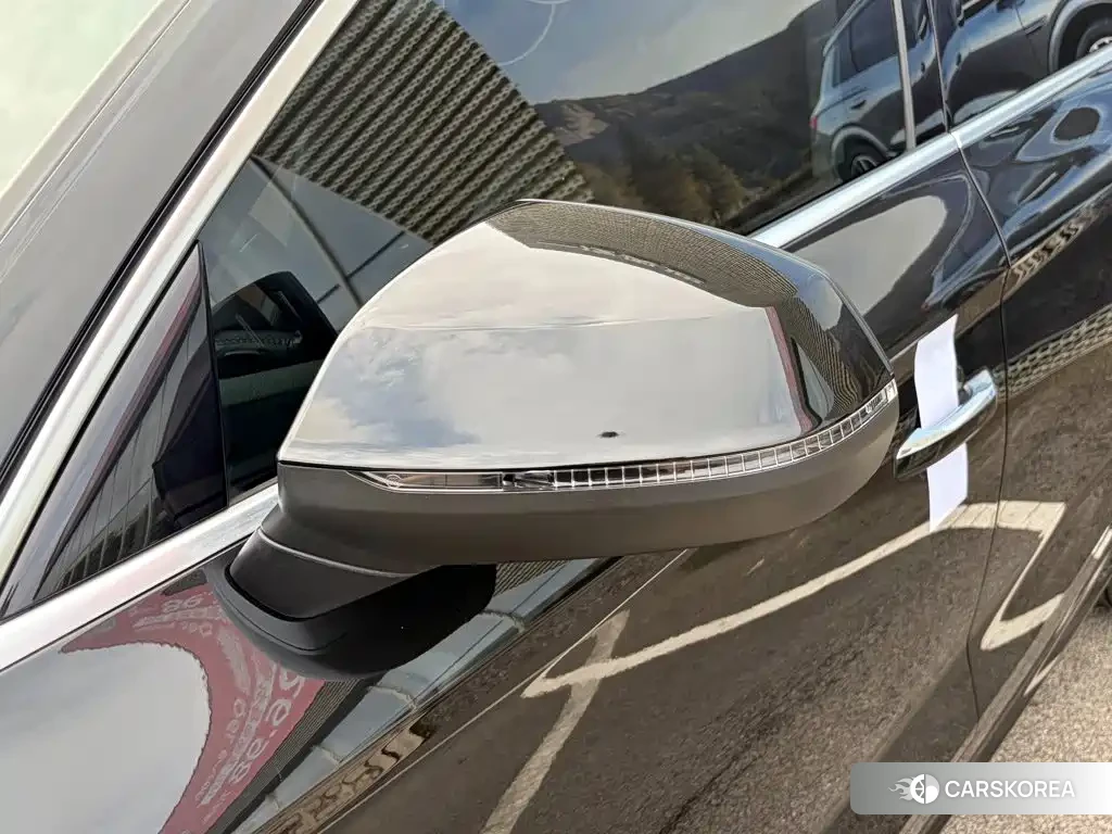 Audi Q5L id 4600834 из Китая 20