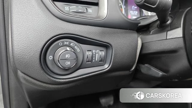 Jeep Renegade id 4541053 из Кореи 20