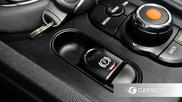 Mini Cooper D Clubman id 4250700 из Кореи 20