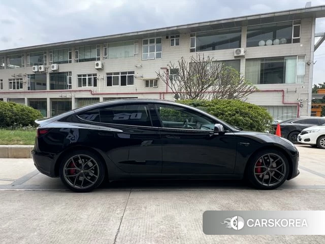 Tesla Model 3 id 3957874 из Китая 20