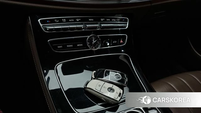Mercedes-Benz E-Class W213 id 4698548 из Кореи 20