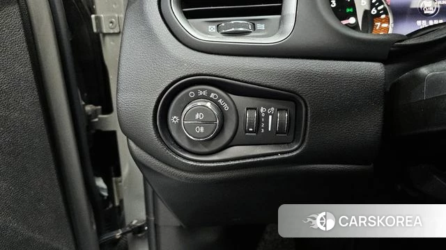 Jeep Renegade id 4281585 из Кореи 20