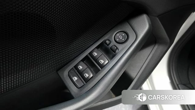 BMW 1 Series (F40) id 4224916 из Кореи 20