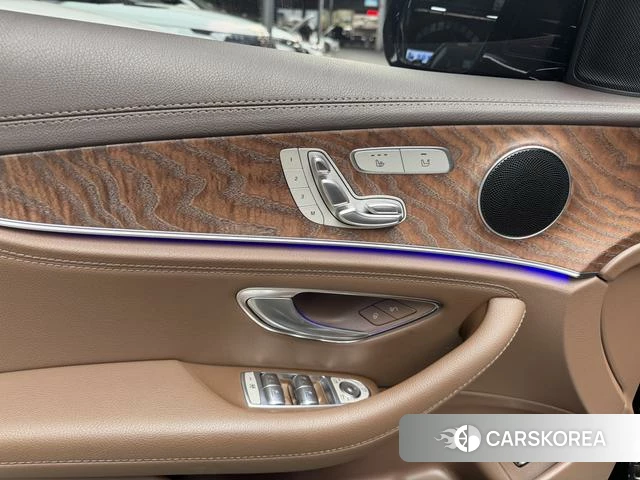 Mercedes-Benz E-class id 4278748 из Китая 20