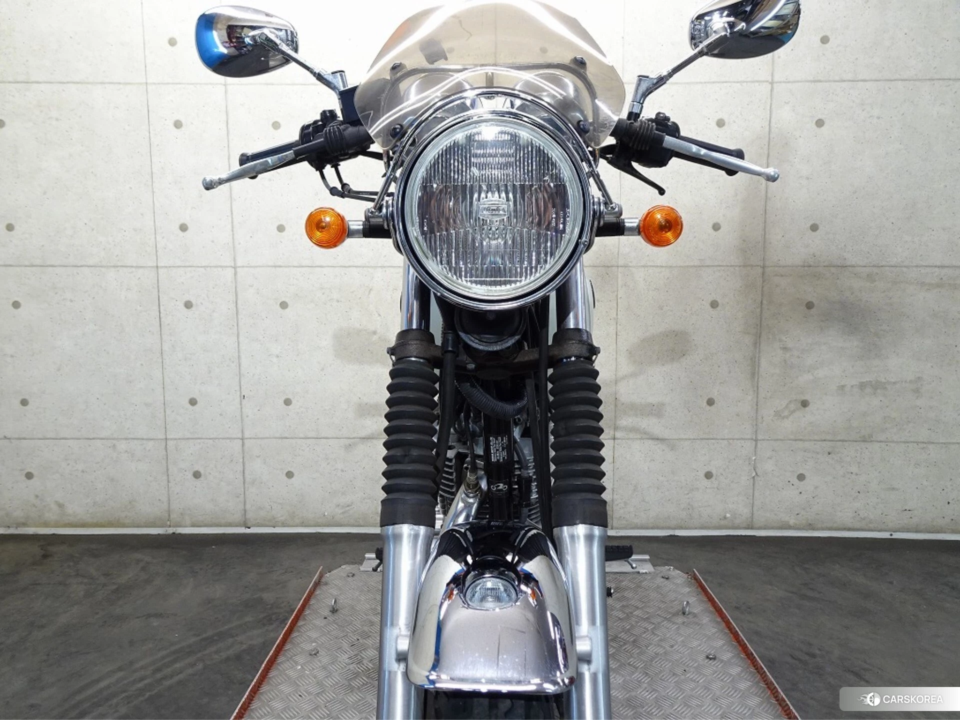 Yamaha SR 400 id 4183467 из Японии 20