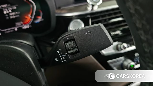 BMW 5 Series (G30) id 4683975 из Кореи 20
