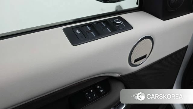 Land Rover Discovery 5 id 4187654 из Кореи 20