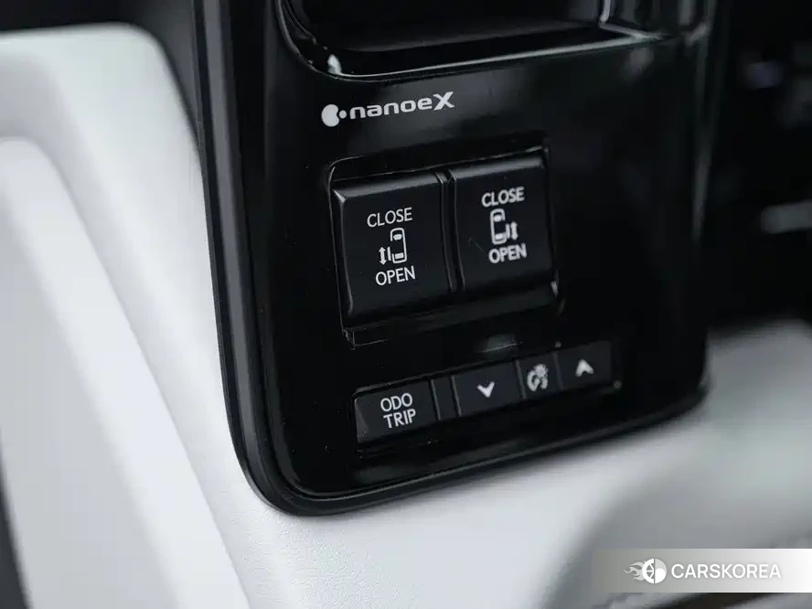 Lexus LM id 4686055 из Китая 20