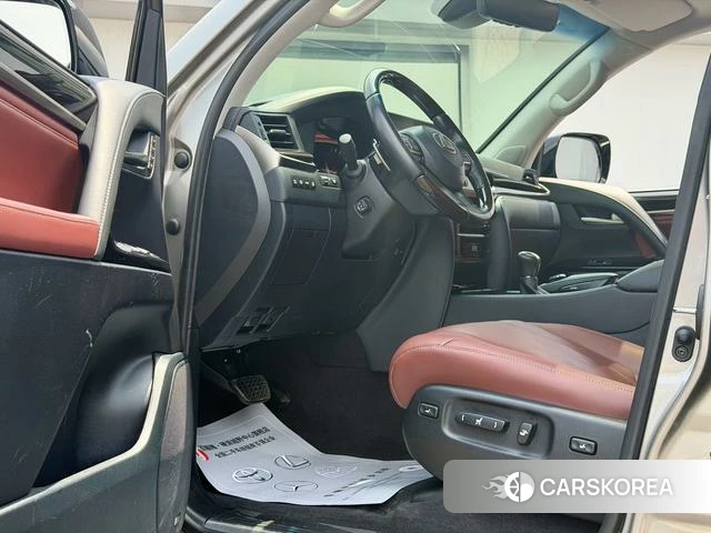 Lexus LX id 4342106 из Китая 20