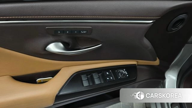 Lexus ES300h 7th generation id 4637947 из Кореи 20