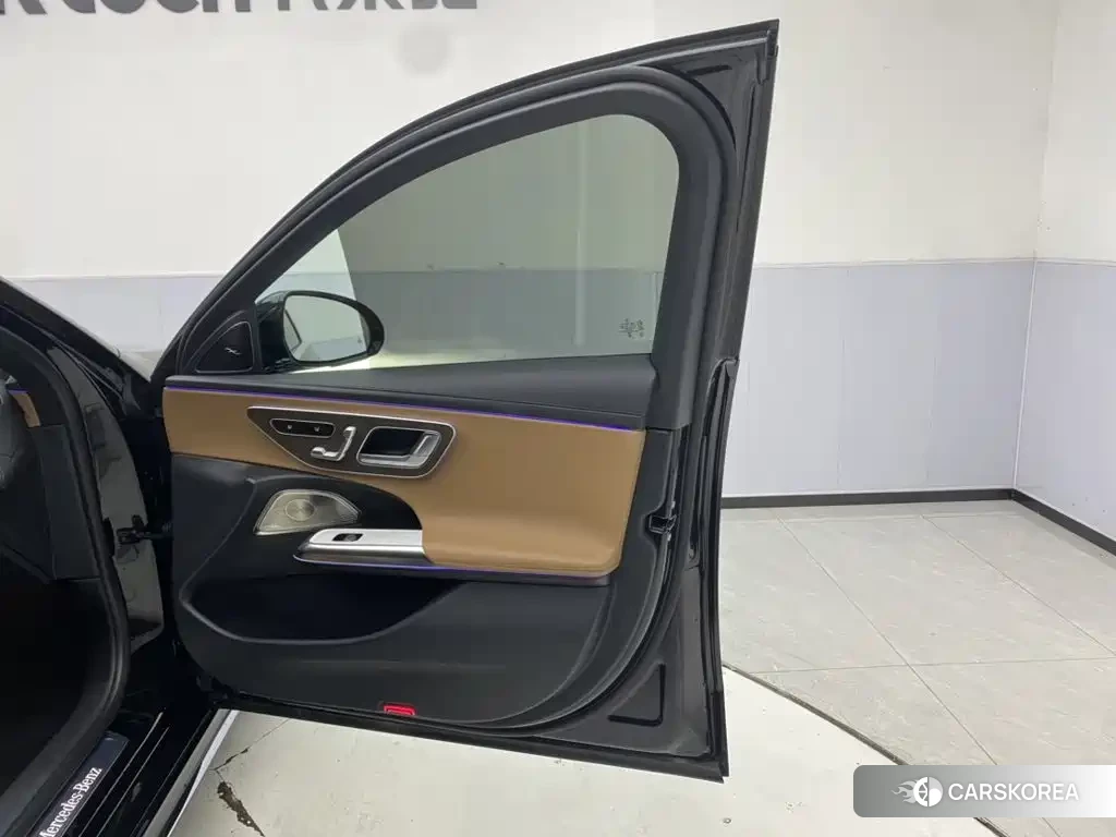 Mercedes-Benz E-Class id 4576674 из Китая 20