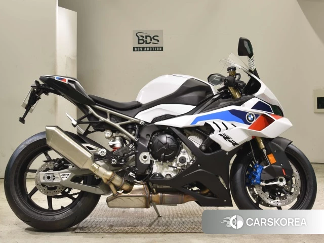 BMW S1000RR 2026 из Японии