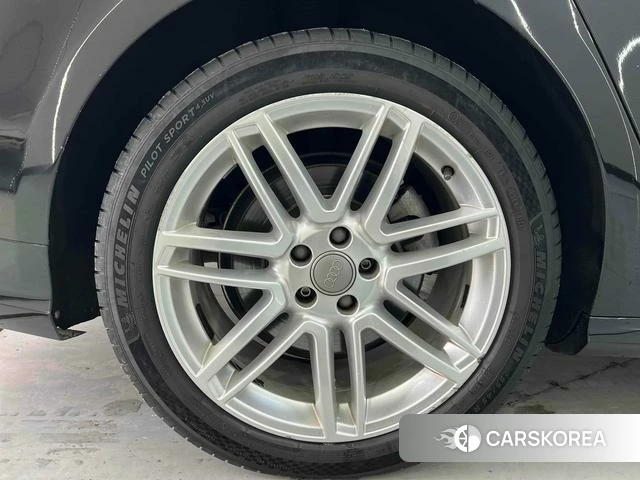 Audi A8 id 4208393 из Китая 20