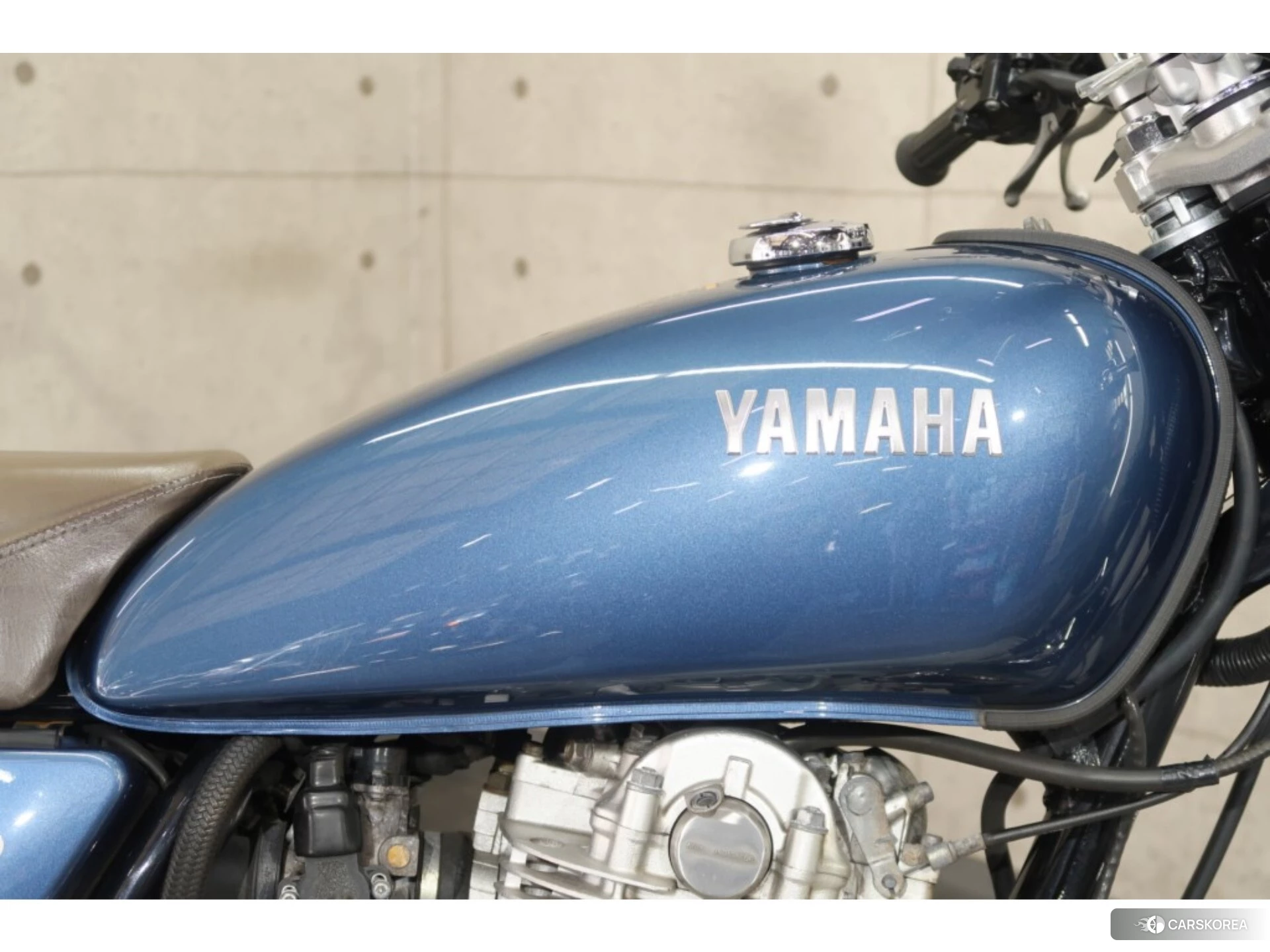 Yamaha SR 400 id 3946388 из Японии 20