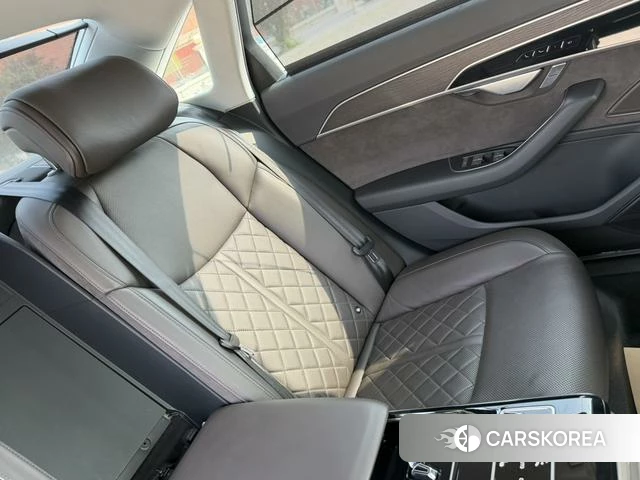 Audi A8 id 4320671 из Китая 20